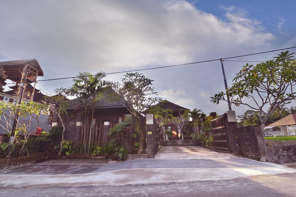 Wooden Villa By Prasi อูบุด ภายนอก รูปภาพ